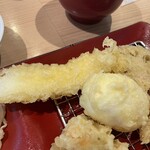 Tempura Meshi Tennosuke - イカ・半熟玉子