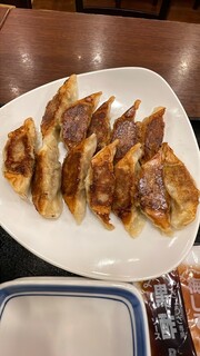 Ringer Hut Mitaka Iguchi Ten - ぎょうざ7個定食(大盛り)+ぎょうざ(5個)