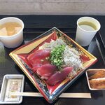 寿し処　海幸 - 料理写真:「海幸丼」一式