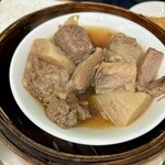 Yun Ki - 大根と牛バラの煮込み♪八角効いて美味しい！