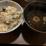 季の湯 雪月花 - 桜えびの炊き込みご飯と赤出汁