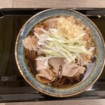 江戸前立喰い肉そば肉うどん のじろう - 肉そば＋無料の天かすトッピング