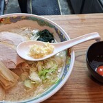 Tokumen Kotsu Ichou Ramen - 生卵も