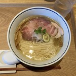 penguin - 塩ラーメン、見た目よりコッテリしていました