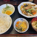 中華料理ニイハオ - 料理写真:八宝菜定食880円