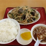 くるまやラーメン - レバニラライス 1120円