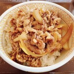 Sukiya Takarazuka Nakasuji Ten - 牛丼並つゆだく(¥430-¥70)