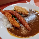 Curry Shop Bara Nisseki Mae Ten - 令和6年10月 営業時間(11:00〜19:00)
                        バラカレー辛口 税込950円
                        カツ、海老、ソーセージ、こまつ菜入り