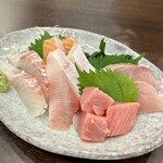 海鮮食堂 - 刺身おまかせ5種盛り