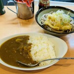 Tachigui Soba Suzushige - ゲソ天そば（440円）＆半カレーライス（270円）