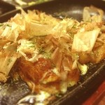 Sensui Kyo - たこ焼きソースマヨ(^^)
                      シンプルたこ焼きに踊る鰹節(*^^*)