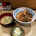 酒冨士 - ランチで食べた天丼（飯軽め・1450円）は衣シットリタイプ