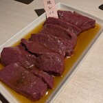 釜炊き飯の焼肉店 紅だるま - 炙りレバー