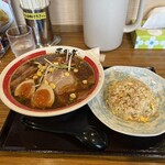 ラーメン屋 壱番亭 - 料理写真: