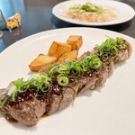 ガブマル食堂 - 端の脂が多い感じかな
ちと、硬かったです♡