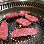 但馬牛とぼく 焼肉処 坐 - 