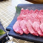 但馬牛とぼく 焼肉処 坐 - 