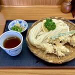 Teuchi Udon Gennai - 待ち時間は五分程度！かしわざる