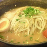 Hatchaku - みそラーメン