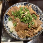 尾道中華そば とうやん - 牛すじ丼