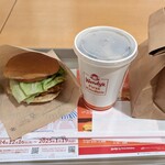 ウェンディーズ ファースト キッチン - スパイシーチキンフィレバーガーUSAセット1,050円