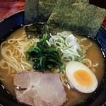 Tane Ya - 醤油ラーメン、細麺