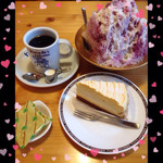 Komeda Coffee Ten Tsuruga Ten - カキ氷の大きさわかりますか？