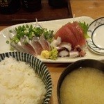 Seafood Shokudo Isono Ya - 刺身定食