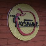 A la Paysanne Onga Ten - バームクーヘンな店名表示です。