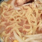 Asahikawa Raamen Taito - 焙煎みそらあめん 830円 の麺