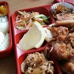 Omurice Senmonten & Hawaiian Sakaba Aloha - モチコチキン弁当