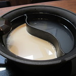 Shabu Shabu On Yasai Akita Nida Ten - 豆乳出汁と昆布出汁