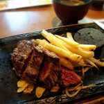 Steak to Hamburger Steak no Saruun Shibata Ten - 