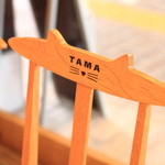 Tama Cafe - 椅子もネコ。