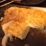 炭やさぼてん - チーズ入り卵焼き ネギ入り。美味い