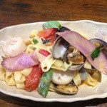 Giardino - ホタテとアサリと完熟トマトのフェトチーネ