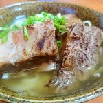 Restaurant Misaki - 軽く炙ったソーキ肉