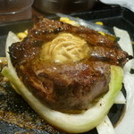 Ikinari Steak Hozenji Ten - ☆ステーキのタレをかけてジュージュー（●＾o＾●）☆