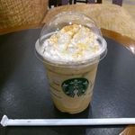 Starbucks Coffee Larapoto Iwata Ten - ジンジャーブレッドラテ(アイス)のトールサイズです。