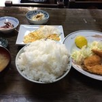 Hama Ko - アジフライ定食大盛り。