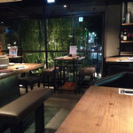 Izakaya Dining Sakuramachi Kariya Ten - ジャズが流れる店内