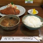 Tonkatsu Yamato - ロースカツ定食（750円）