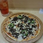 Restaurant Pasargad Bavil - ビーフピザ