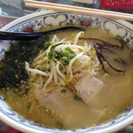 あごらーめん - あごだしラーメン。寒い日で温まりました。味はまぁまぁでした。