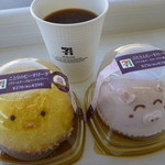 Seven Eleven Nishi Tokyo Shibakubo 5 Chome - ホットコーヒー、ぶたさんむーすケーキ、ことりのむーすケーキ