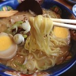 Ichiban Tei Arimatsu Inta- Ten - とんこつ煮卵ラーメン♪(´ε｀ )
                        
                        懐かしのお味♡
                        
                        ちょと地元と煮卵が違った(´･_･`)
                        地元のゎ半熟ぽいんだっ( ^ω^ )