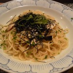 鎌倉パスタ - 採れたてきのこのﾊﾞﾀｰ醤油ﾊﾟｽﾀ  大葉風味