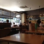 Starbucks Coffee Yotsuhashi Ten - こじんまりとした店内