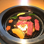 Yakiniku Maruishi - ワクワクします。
                        焼き加減は気を抜きませんよ〜(・∀・)