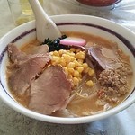 きそば ますや - ここの味噌らーめんの味がいい(^^)d
            メンマもチャーシューも手作り♪
            
            でもそば屋です。